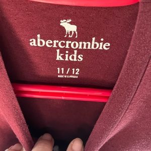 Abercrombie Kids GIRLS sz. 11/12  burgundy tee